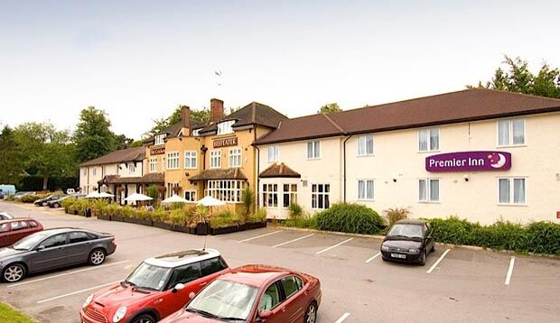 Premier Inn Premier Inn Bagshot Exterior foto